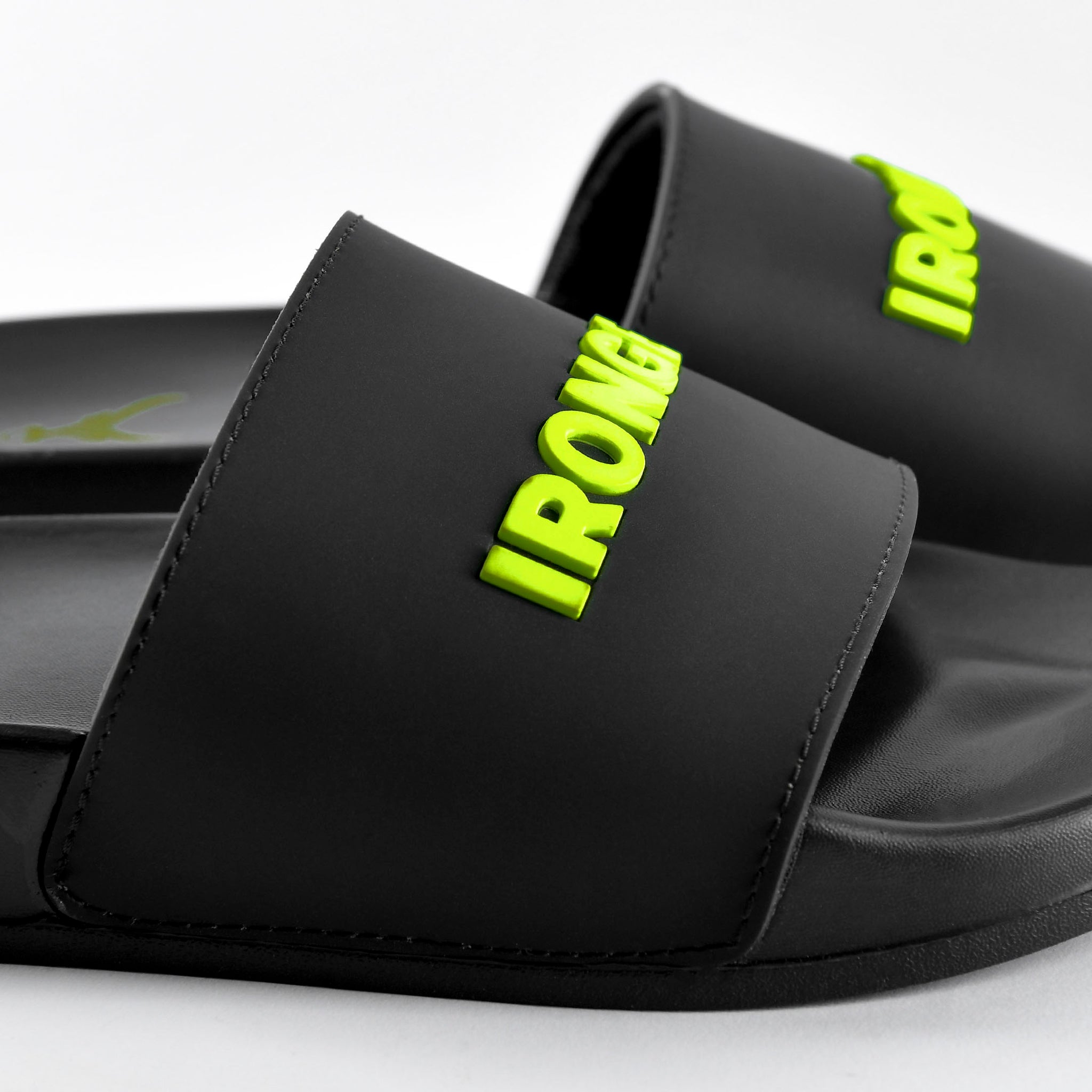 Unisex Signature Slides Black/Neon