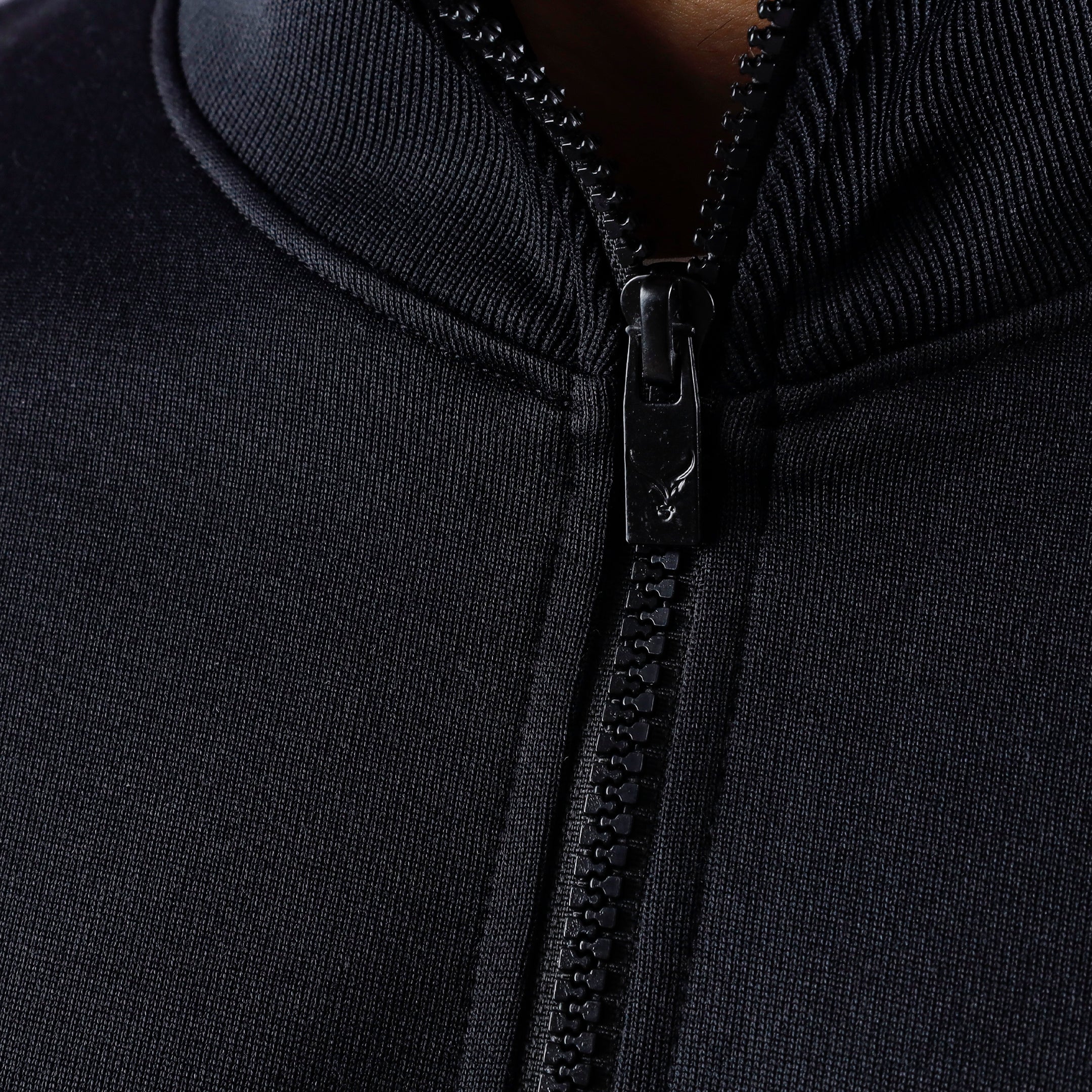 Black Fleece Tracksuit With V-Cut Piping