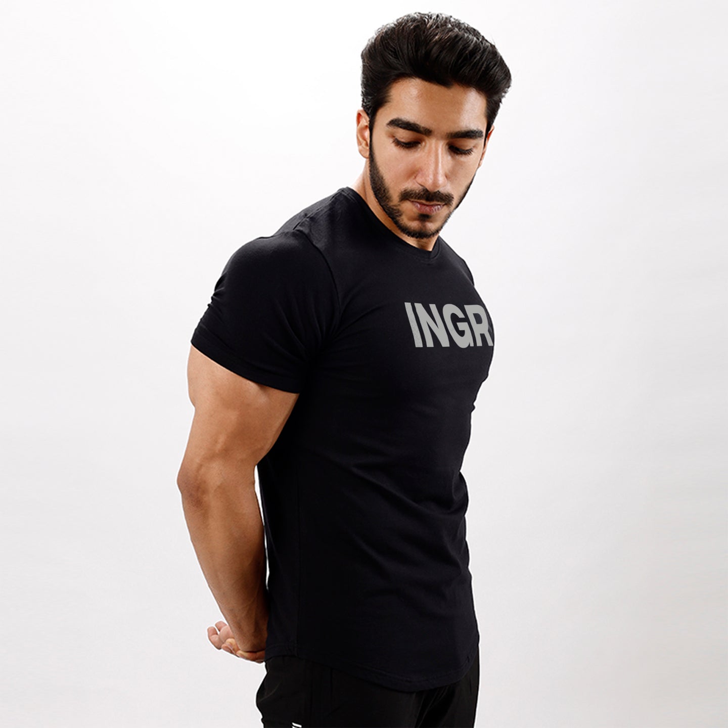 Maglietta con orlo a cucchiaio INGR